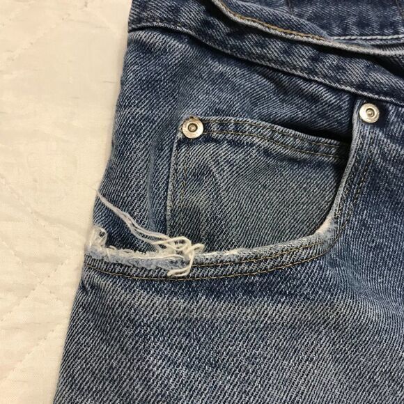 Distressed Wrangler blue jeans 46X30‎ - Picture 4 of 8